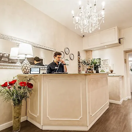 Relais De L'opera Bed & Breakfast 4*