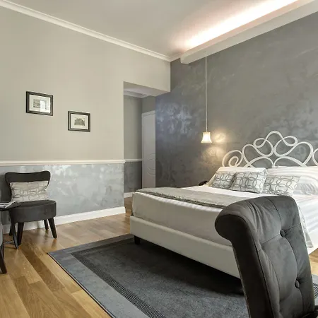 Relais De L'opera 4*