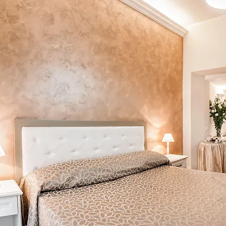 Relais De L'opera - Relais De L'opera Group Couette-café Rome