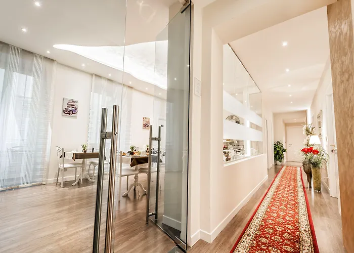 Relais De L'opera 4*