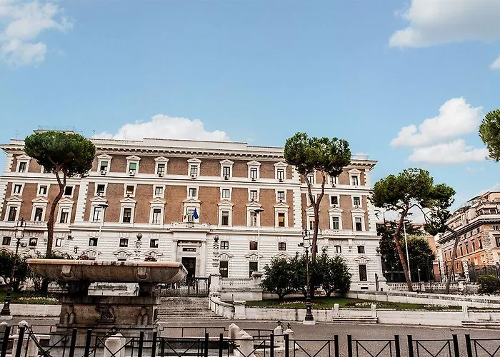 Relais De L'opera 4*