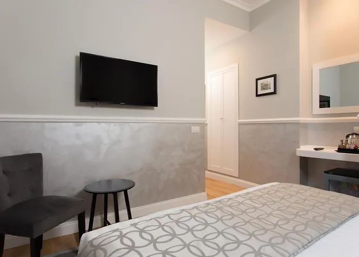 Relais De L'opera 4*