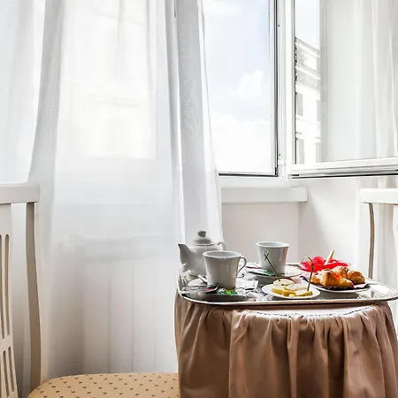 릴레 드 르오페라 B&B 2*