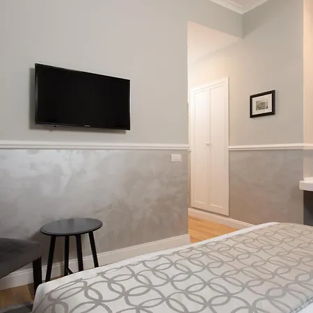 Relais De L'opera 4*